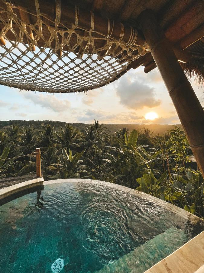 Kalma Bamboo Eco Lodge Kuta  外观 照片
